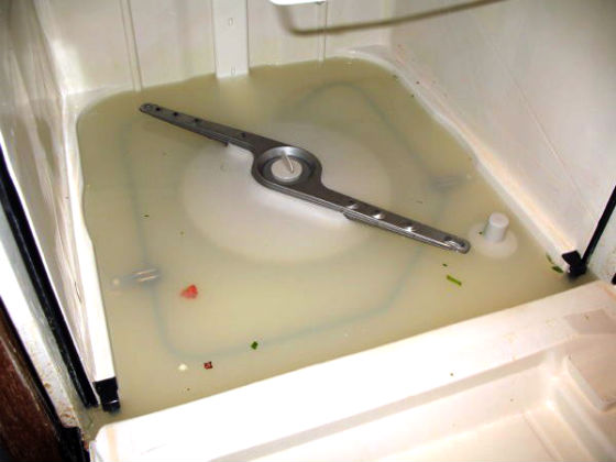 Посудомоечная машина не сливает воду | Вызов стирального мастера на дом в Яхроме